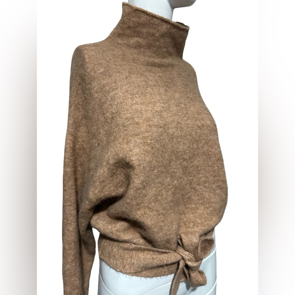 Wilfred Lorin Sweater - Picture 4 of 9